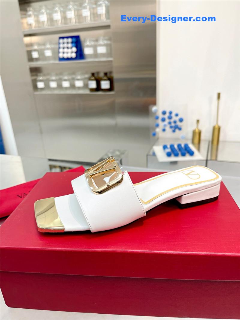 Va1e*ntin0 early spring new leather fabric slippers