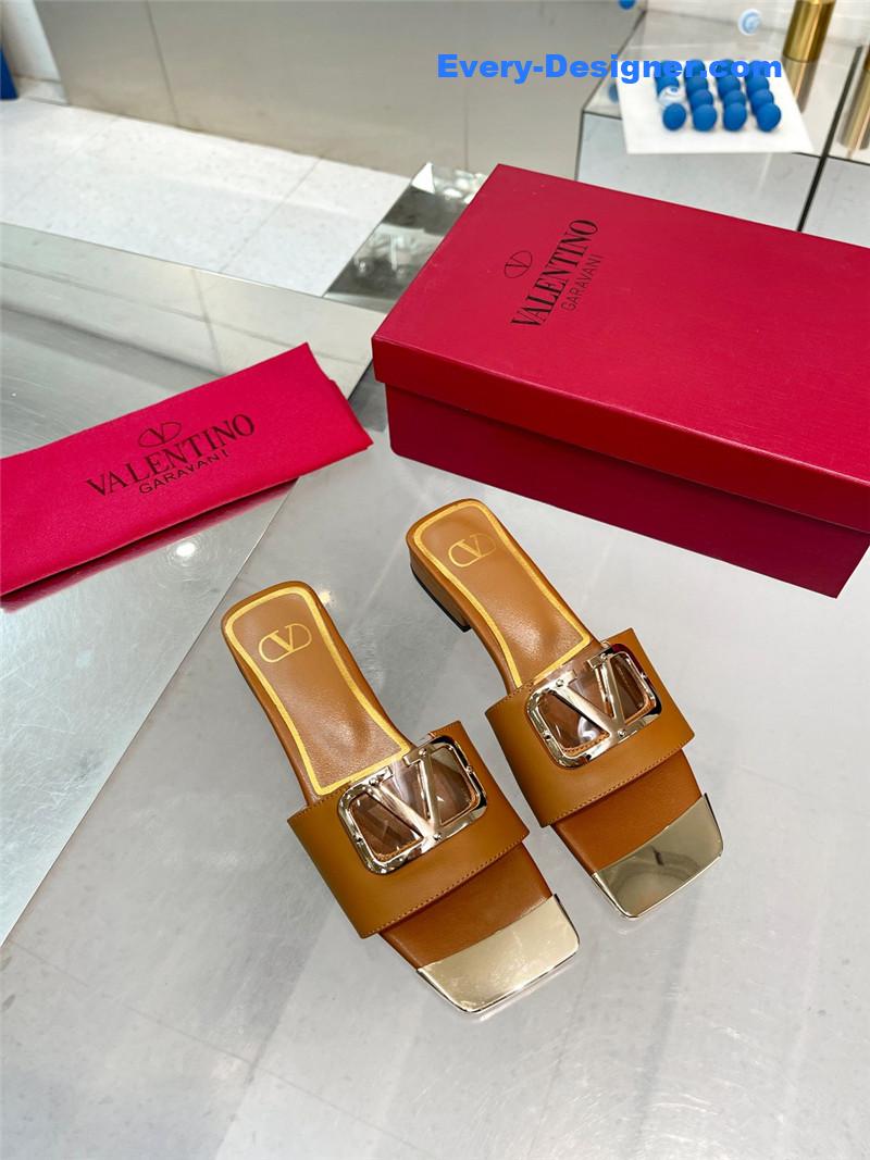 Va1e*ntin0 early spring new leather fabric slippers