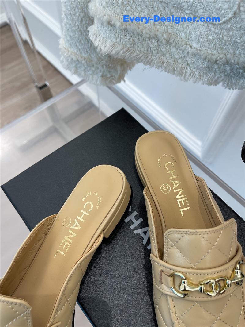 CC rhombic horsebit loafer slippers