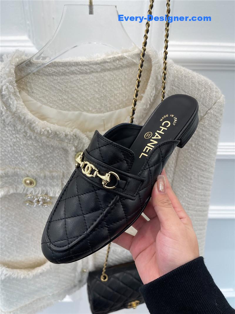 CC rhombic horsebit loafer slippers