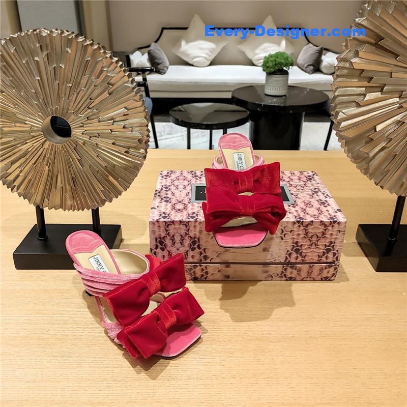 J1m*y Ch00 bow crinkle sandals