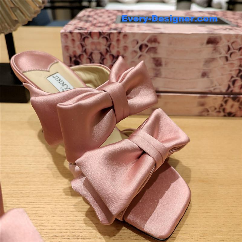 J1m*y Ch00 bow crinkle sandals