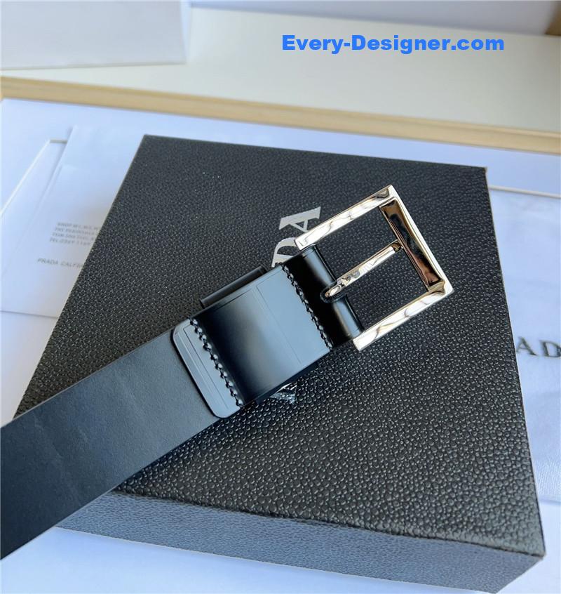 Pra*a enamelled metal triangle logo belt