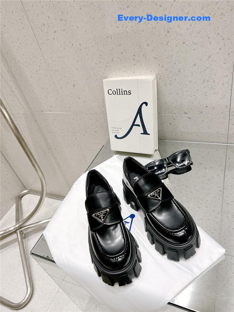 Pra*a patent leather loafers