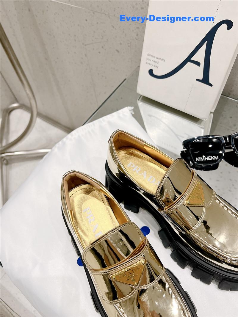 Pra*a patent leather loafers