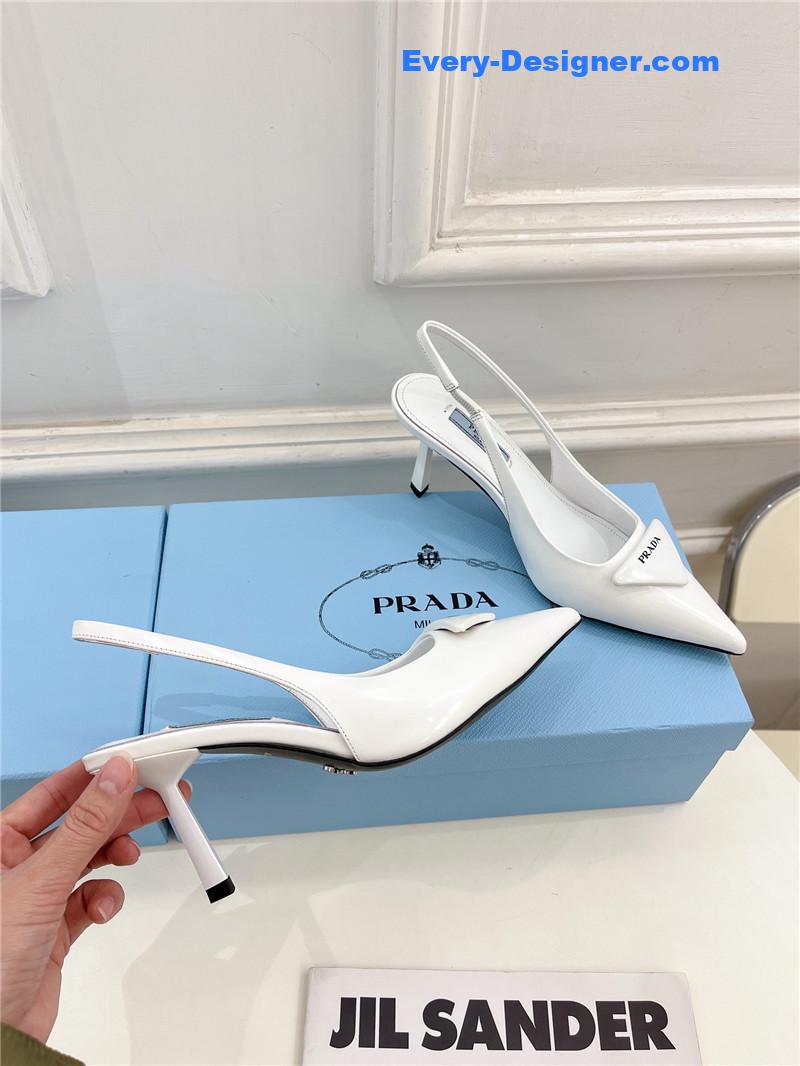 Pra*a counter catwalk pointy sandals