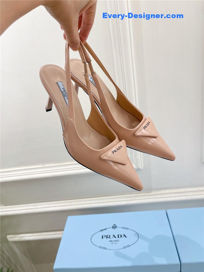 Pra*a counter catwalk pointy sandals