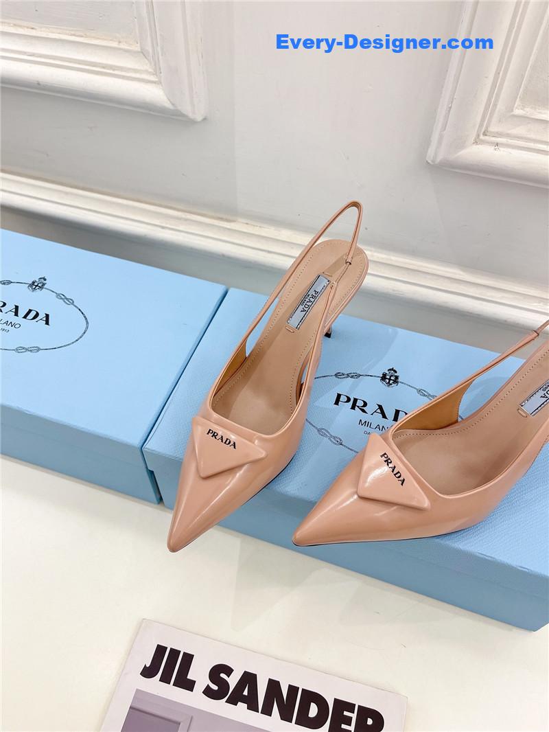 Pra*a counter catwalk pointy sandals