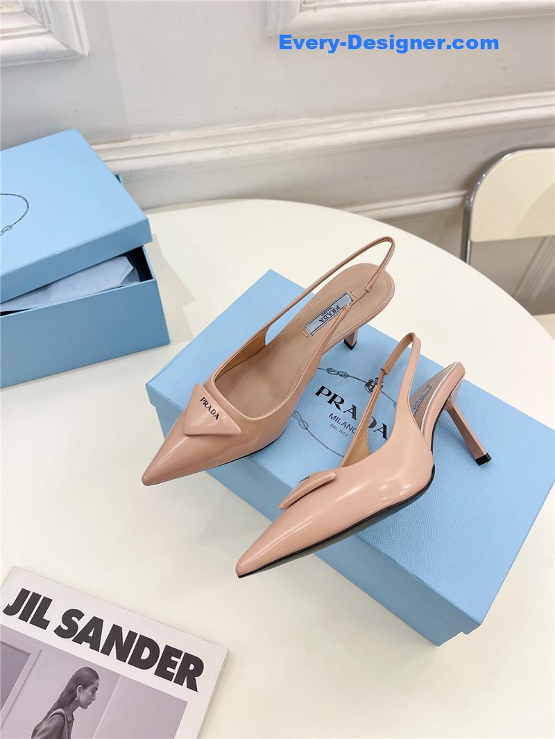 Pra*a counter catwalk pointy sandals