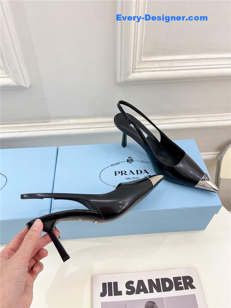 Pra*a counter catwalk pointy sandals