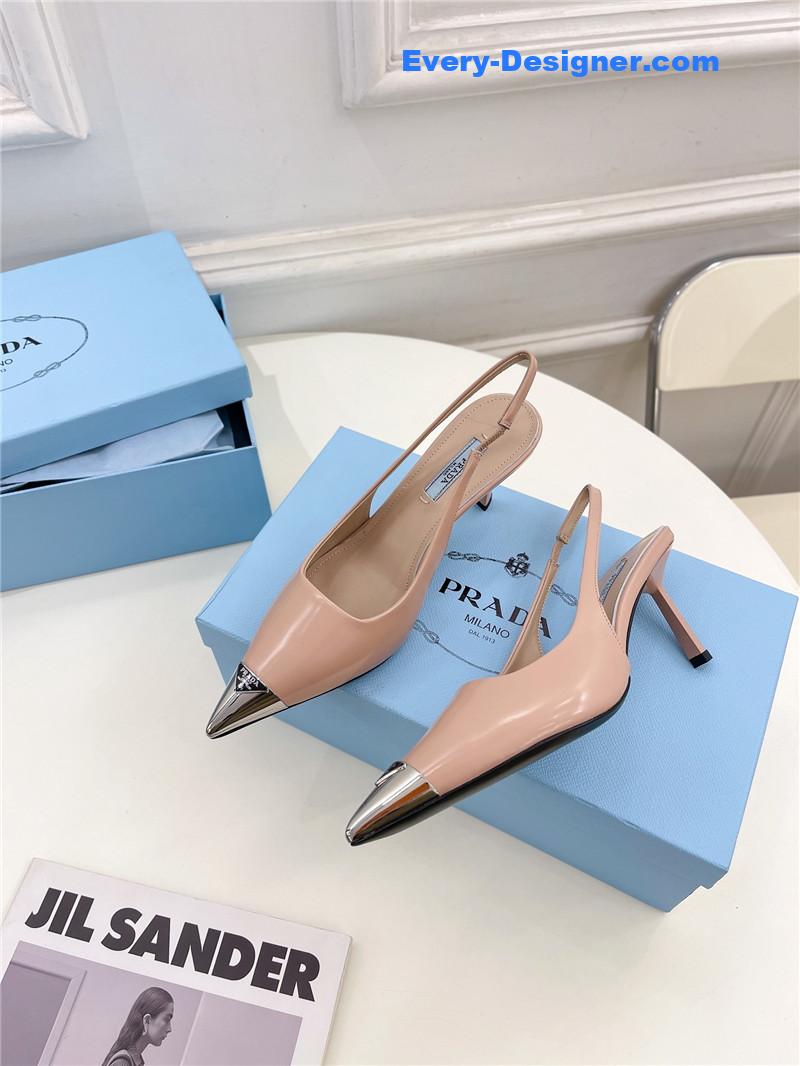 Pra*a counter catwalk pointy sandals