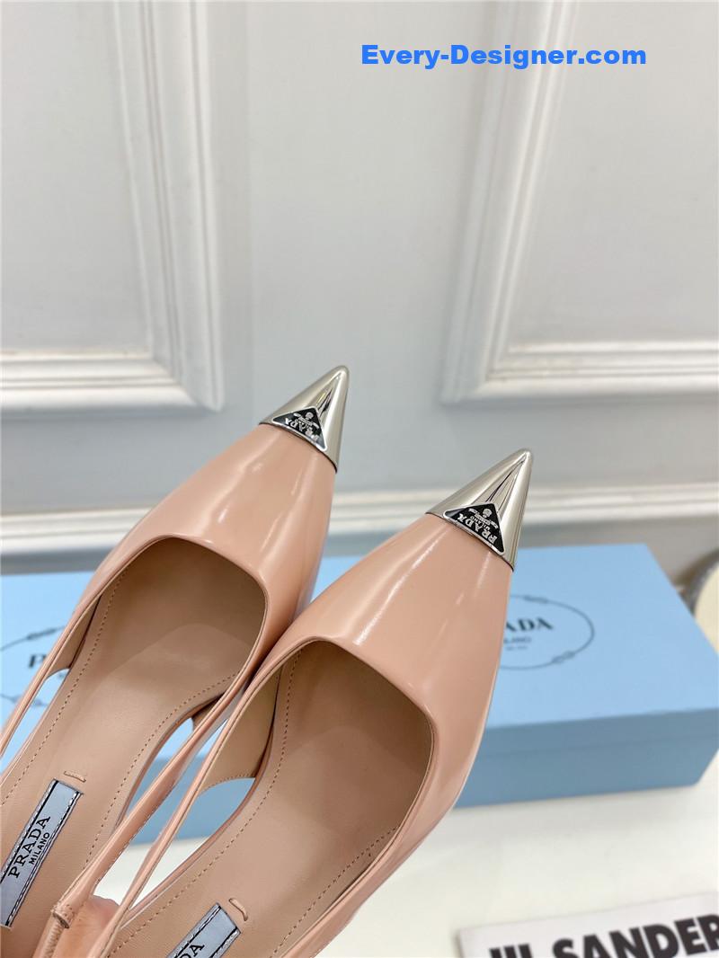 Pra*a counter catwalk pointy sandals