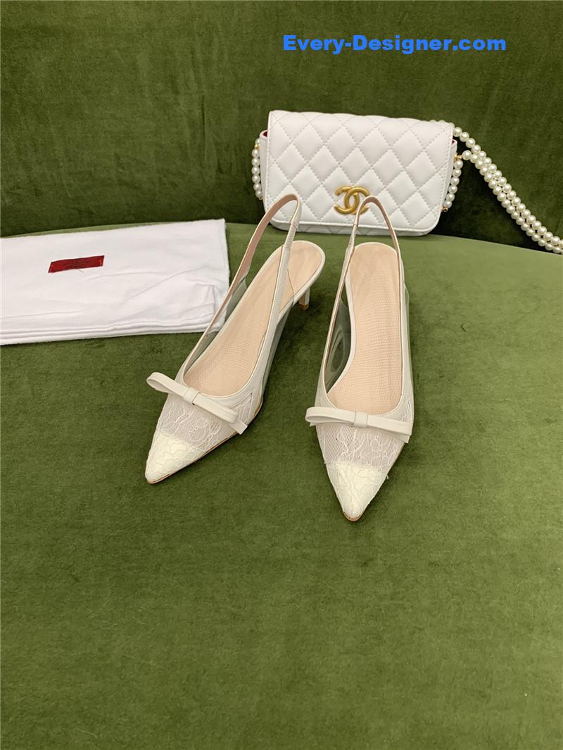 Va1e*ntin0 new lace pointed toe back empty shoes