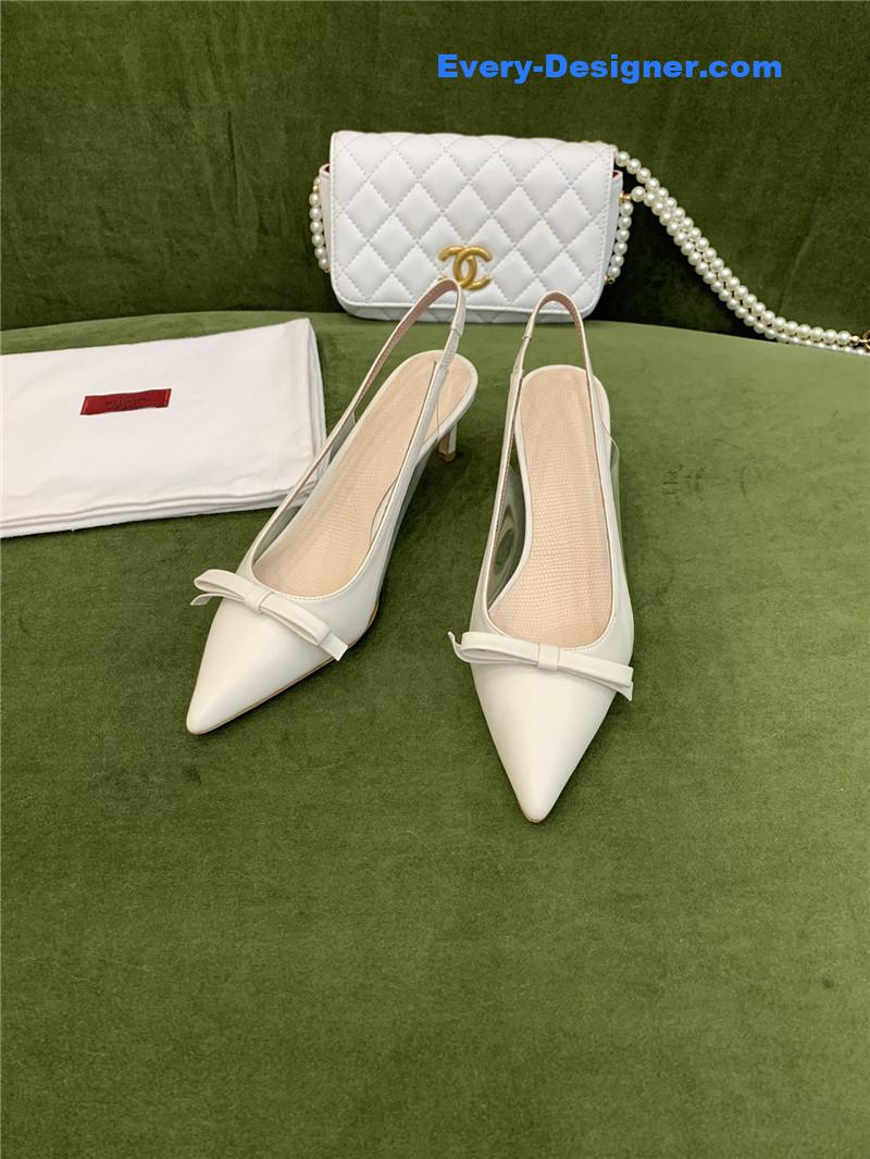 Va1e*ntin0 new lace pointed toe back empty shoes