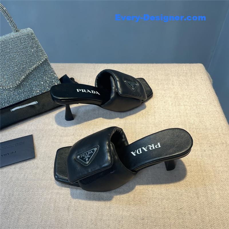 Pra*a latest hot style slippers