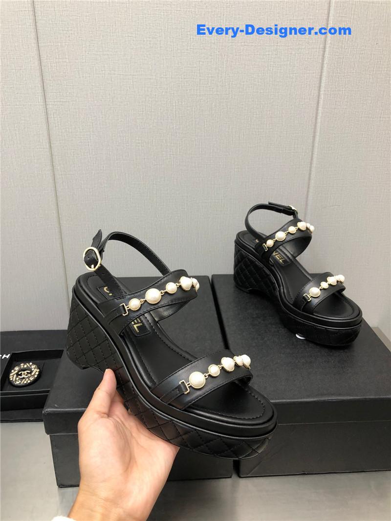 CC pearl series slippers