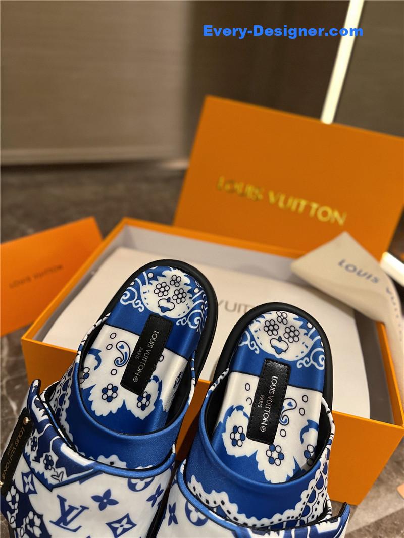 l0vis Vvtt0n lv spring new presbyopic sandals and slippers