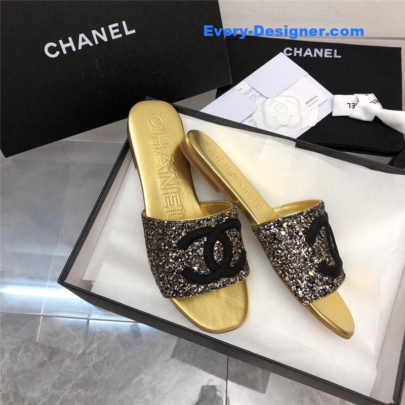 CC classic holiday style slippers