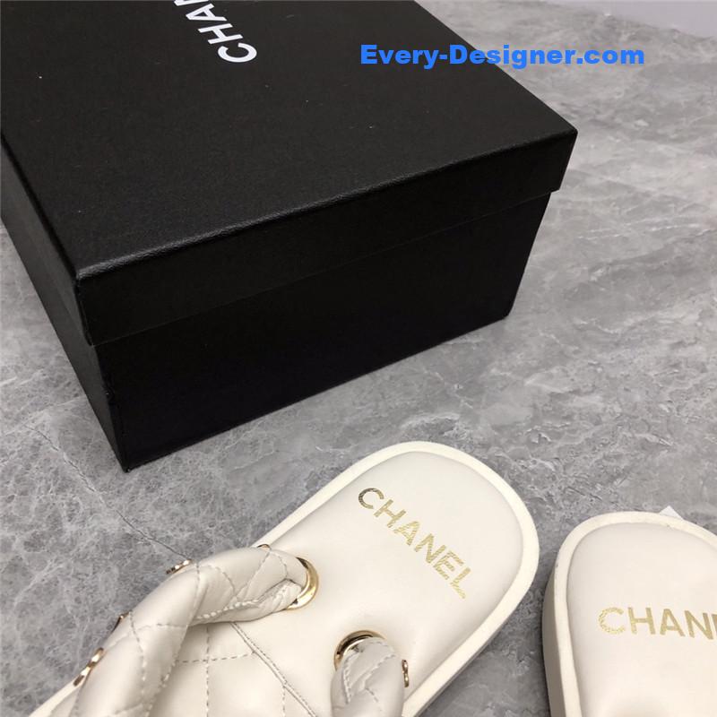 CC explosion Iogo slippers