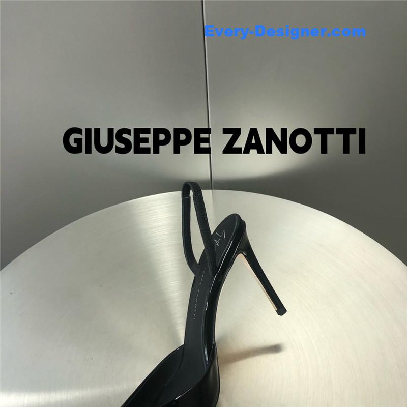 Giuseppe Zanottiaa Henriette Strass pumps