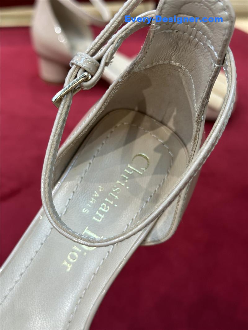 D10r spring summer hollow shoes