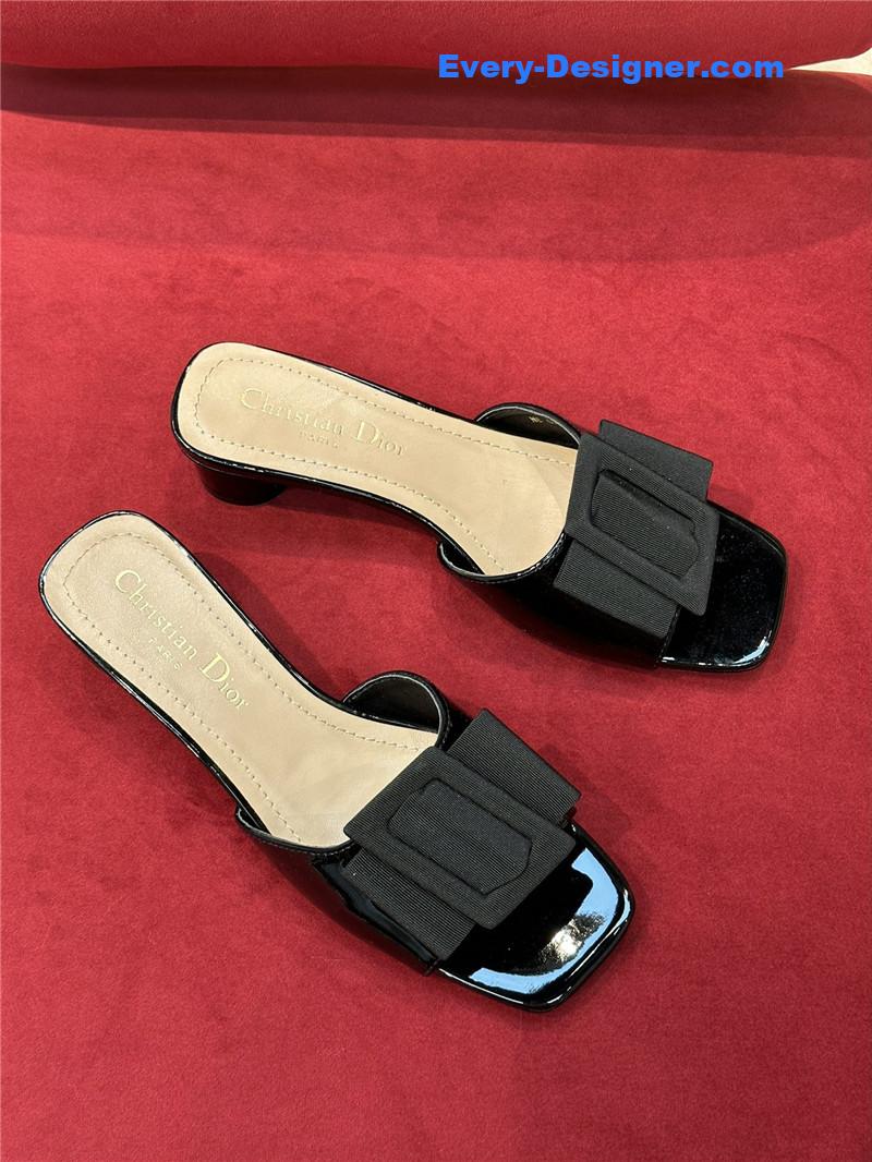 D10r spring summer small heel slippers