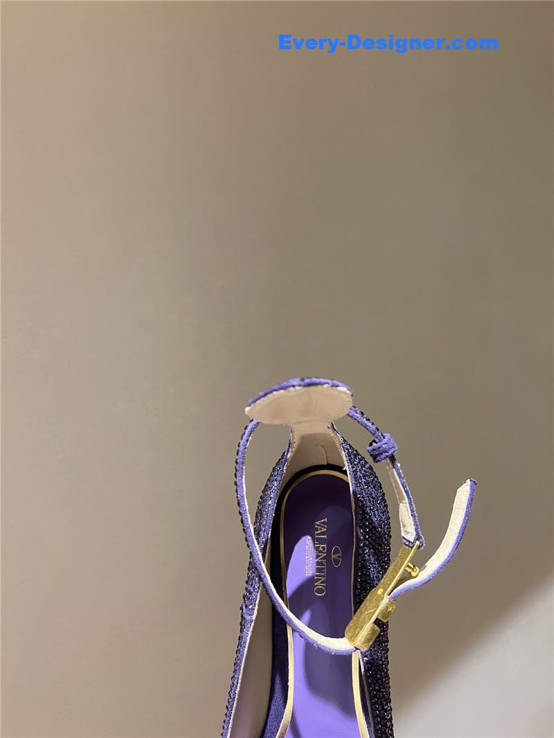 Va1e*ntin0 sky high platform pumps in patent leather