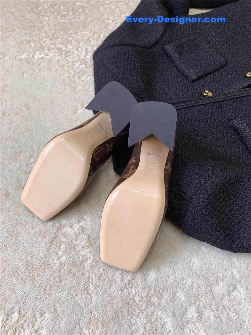 l0vis Vvtt0n lv shake high heels