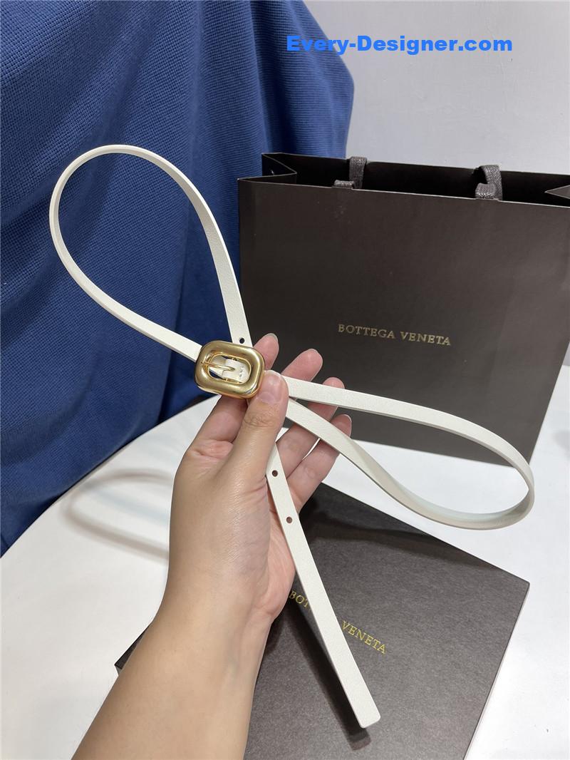 b0tt*ga Ven*ta chain link leather belt