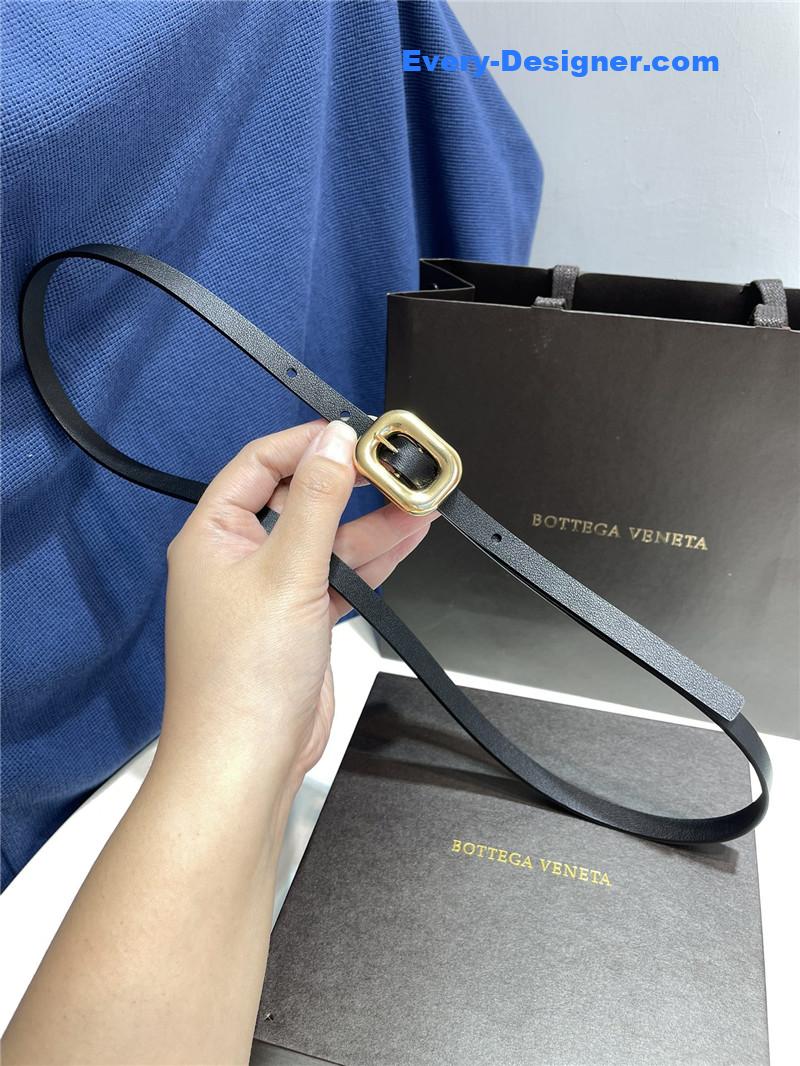 b0tt*ga Ven*ta chain link leather belt