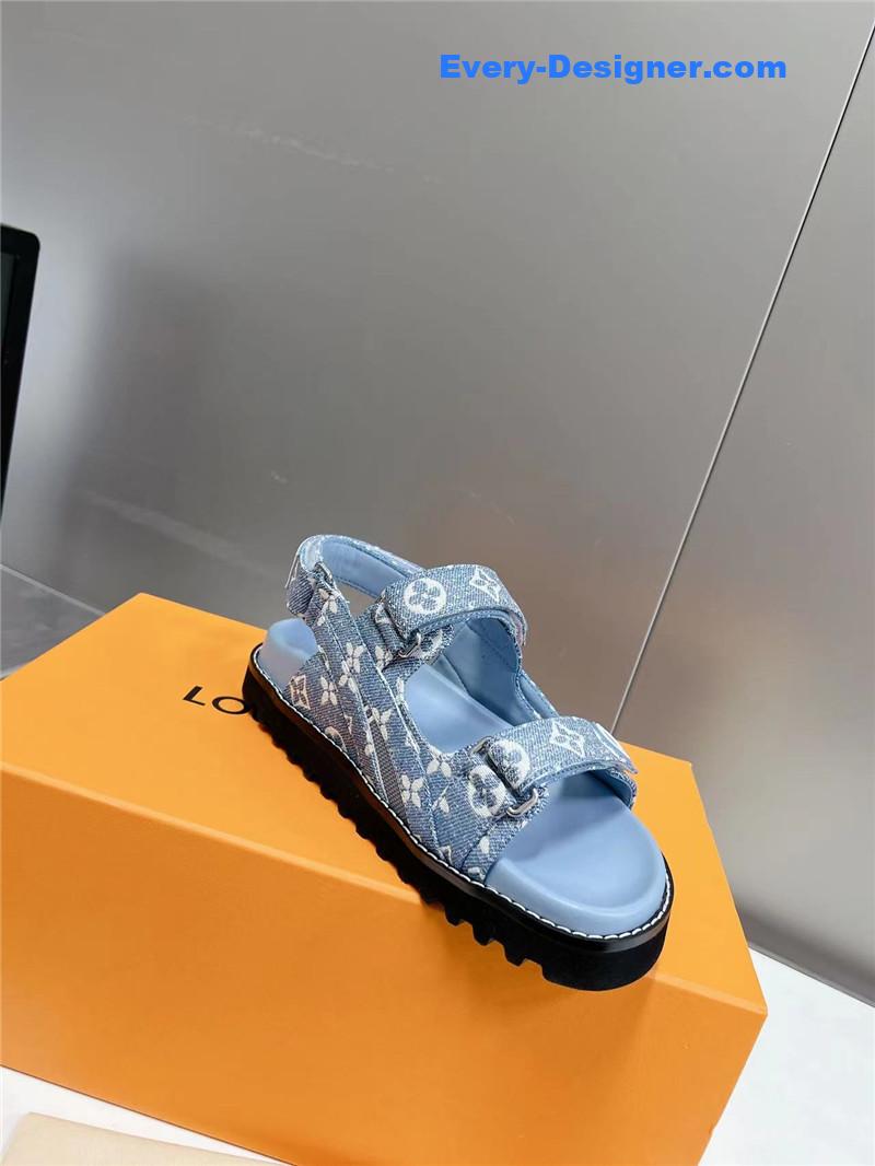 l0vis Vvtt0n lv spring summer beach sandals