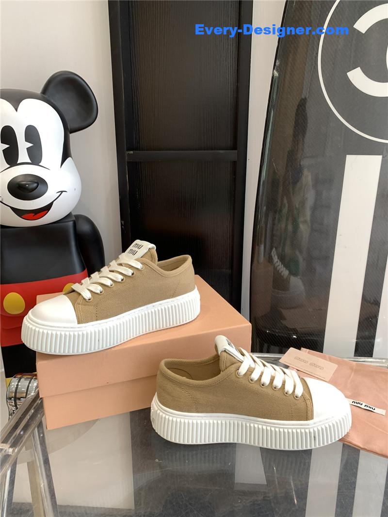 M1um1u popular biscuit white shoes