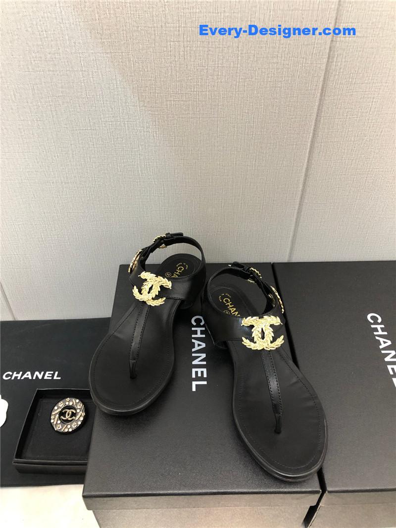 CC new C buckle sandals