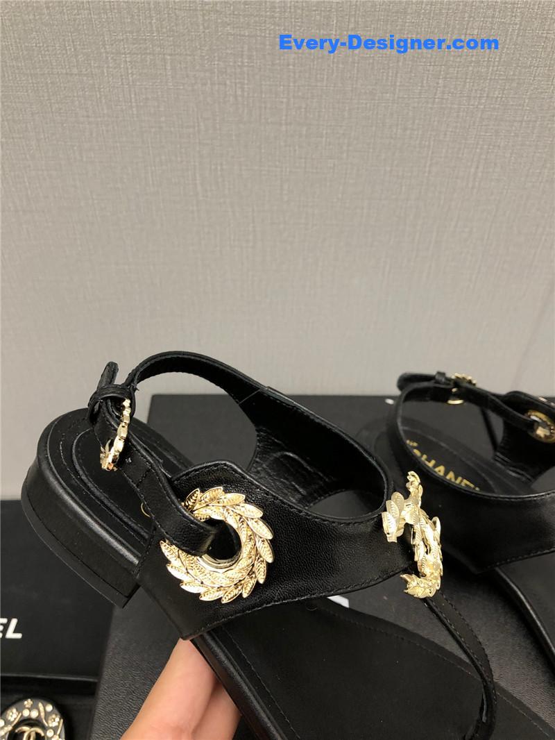 CC new C buckle sandals