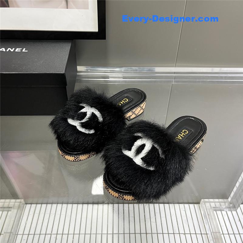 CC new wool slippers