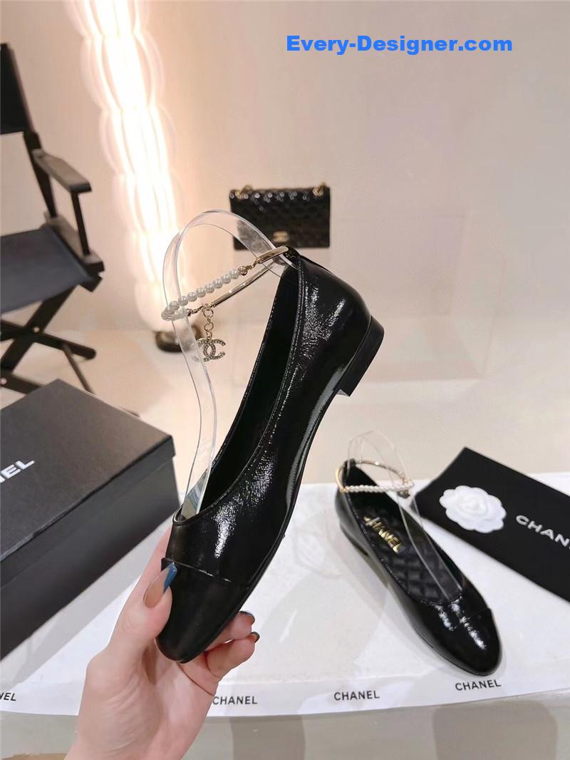 CC 23C pearl Mary Jane shoes