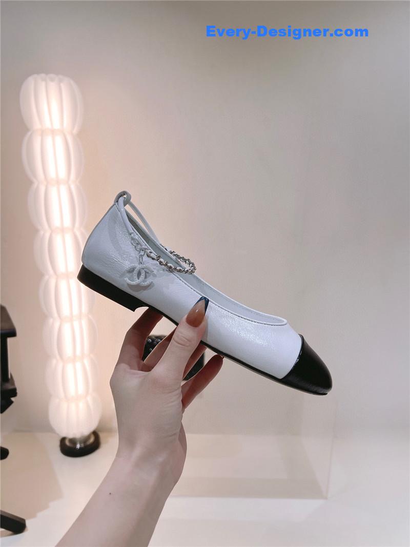 CC 23C pearl Mary Jane shoes