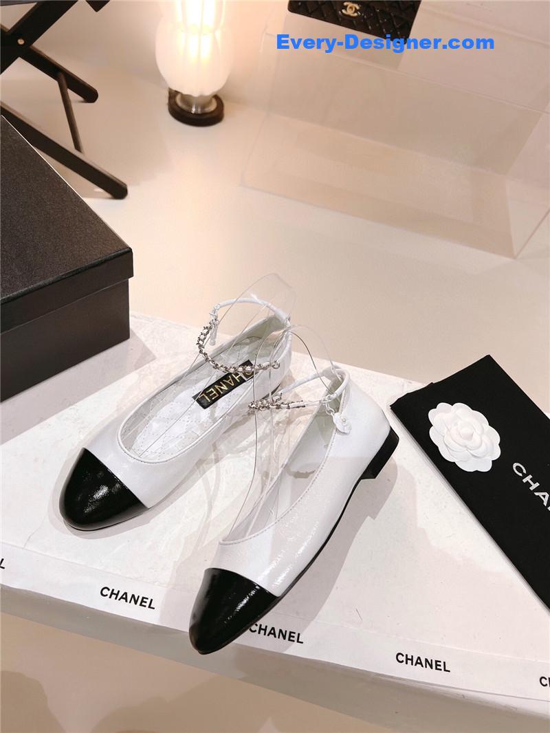 CC 23C pearl Mary Jane shoes