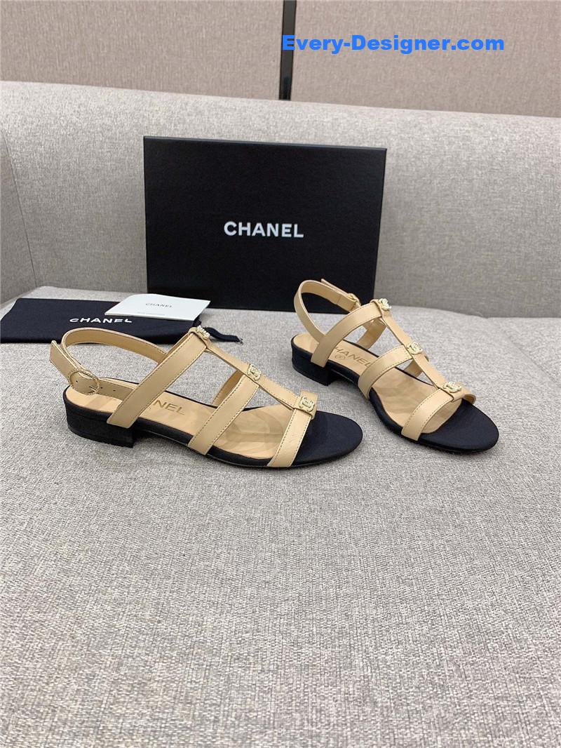 CC new flat sandals