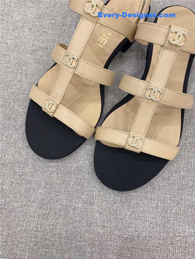 CC new flat sandals