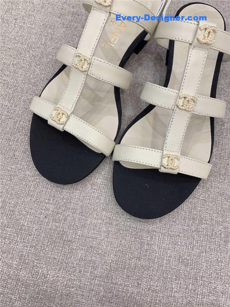 CC new flat sandals