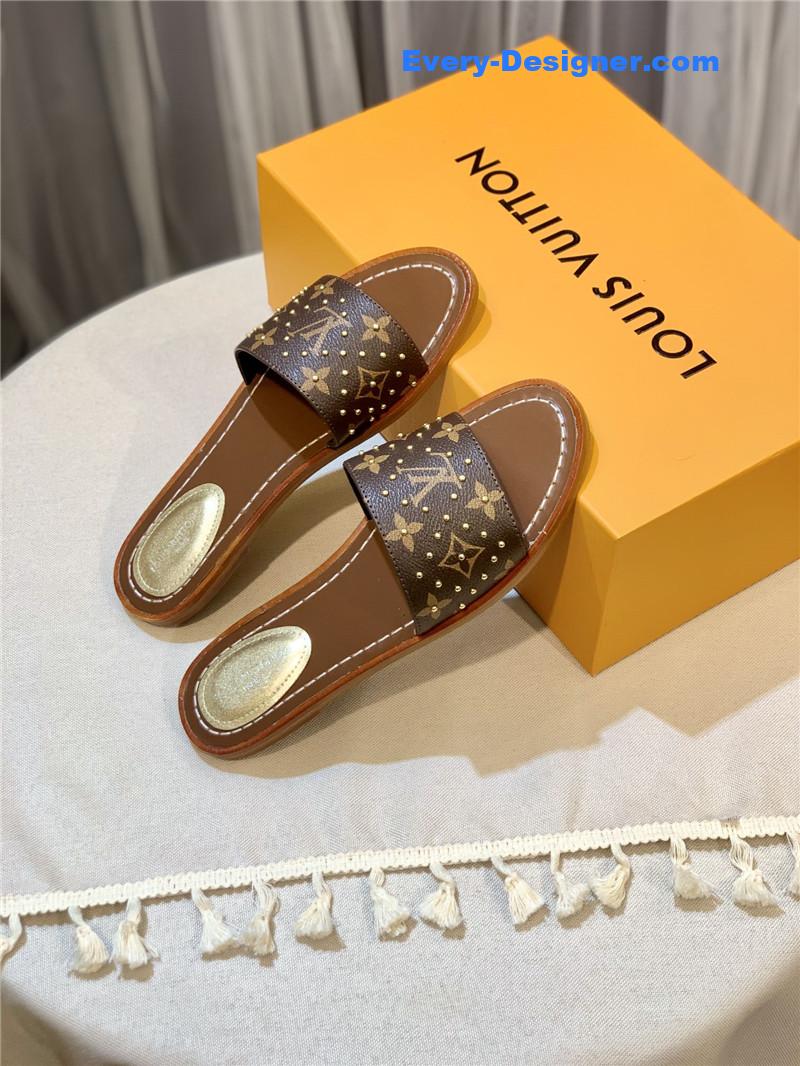 l0vis Vvtt0n lv non-slip wear-resistant slippers