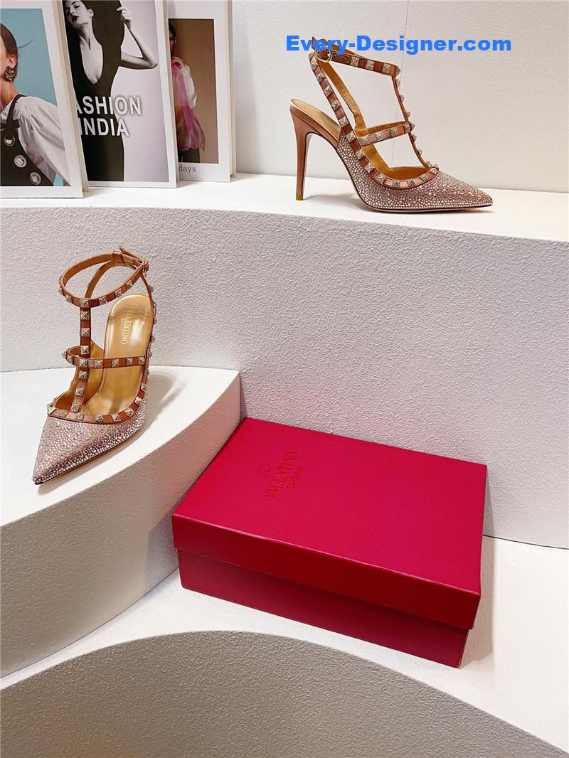 Va1e*ntin0 spring summer versatile sandals