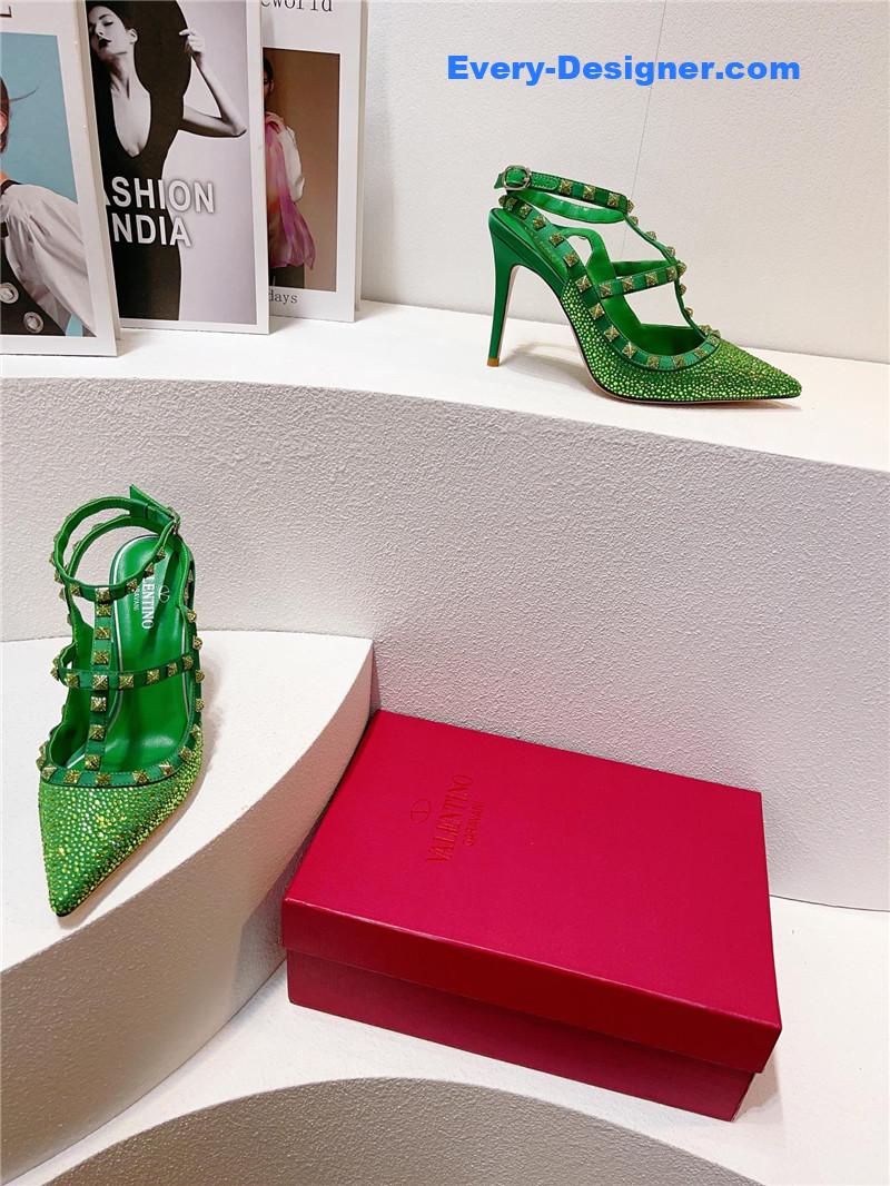 Va1e*ntin0 spring summer versatile sandals