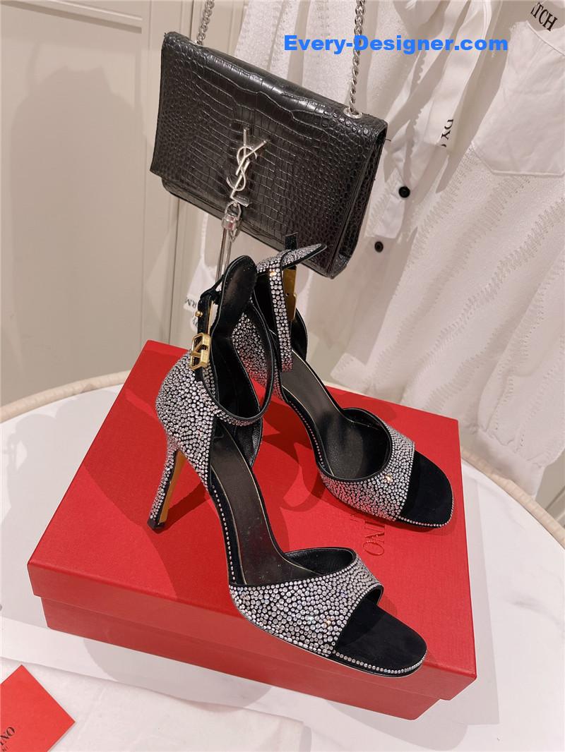 Va1e*ntin0 embossed sandals