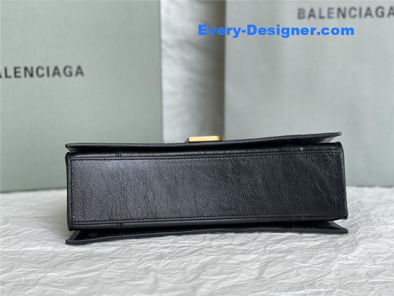 Ba1en*iaga crush small chain bag