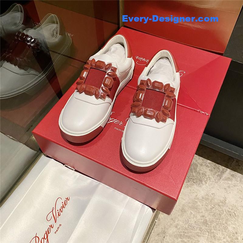 roger vivier full leather D1am0nd buckle tassel loafers