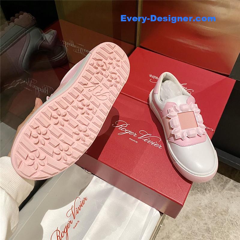 Roger vivier full leather diamond buckle tassel loafers