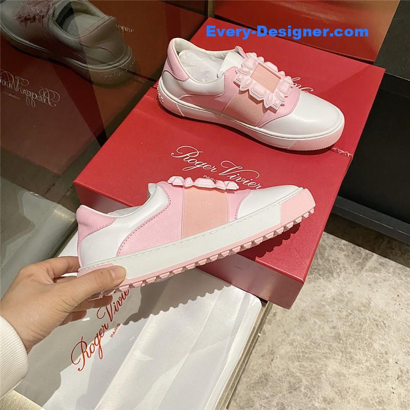 Roger vivier full leather diamond buckle tassel loafers