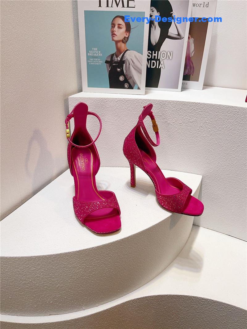 valentino spring summer versatile sandals